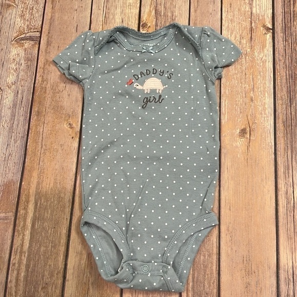 Carters 6 month pastel pink and blue bundle. 3 onesies, 1 hoodie, 1 pant. - Picture 4 of 8